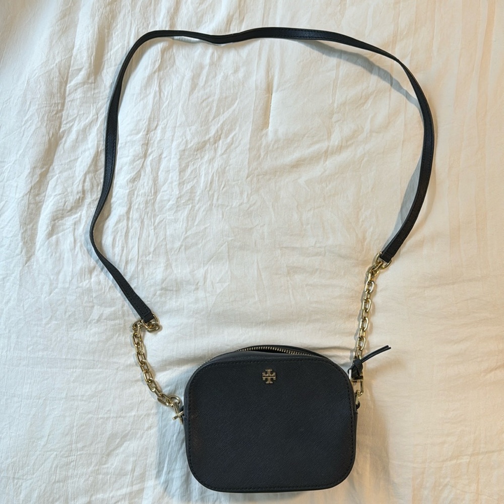 TORY BURCH Crossbody in black with gold hardware!